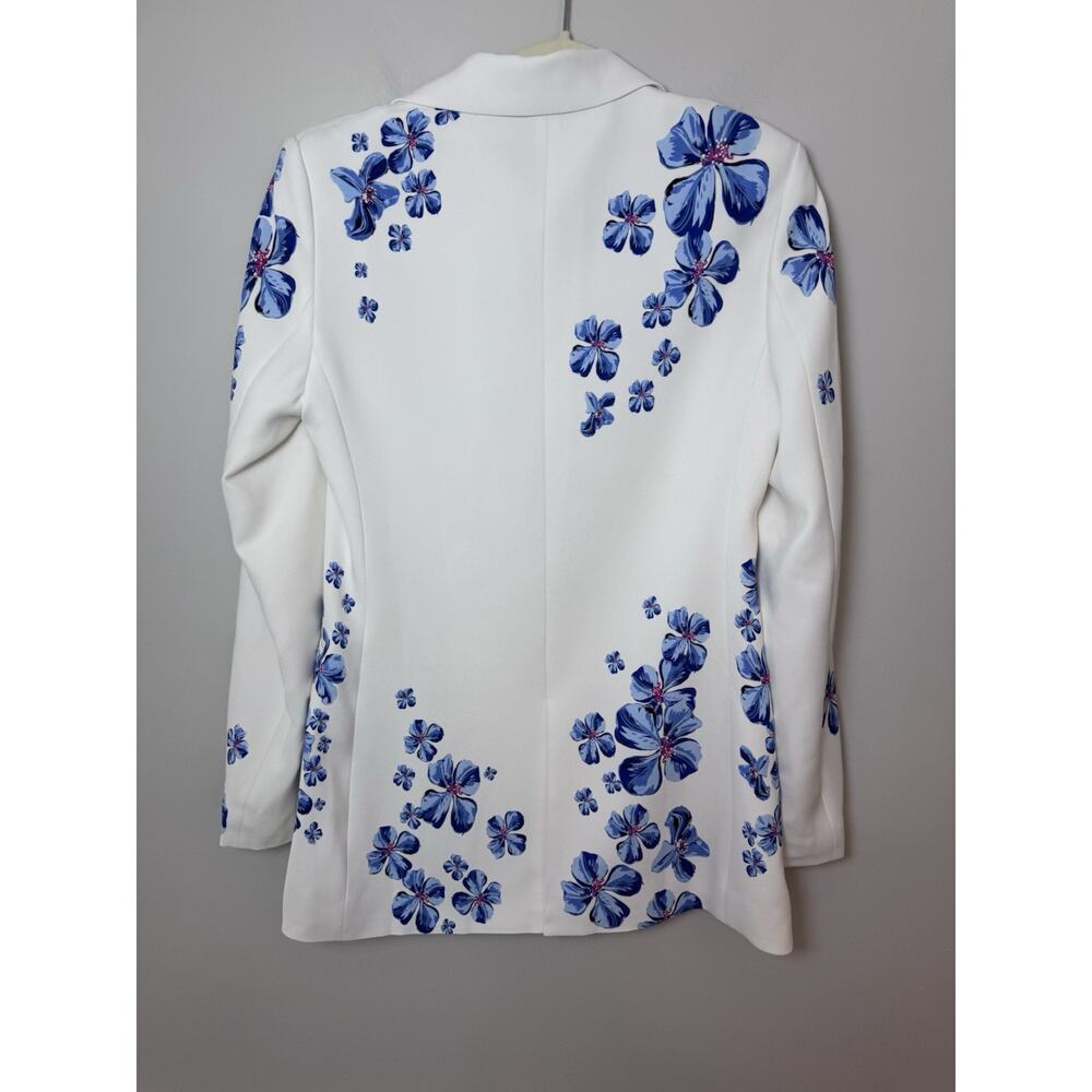 Anne Fontaine White Blazer with Blue Floral Print, new with tags sz 6, no belt - Picture 7 of 16